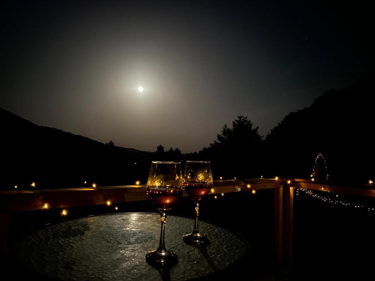 Sunrise Glamping Retreat Hotel Galesu Exterior photo